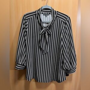 Women’s XL dress top